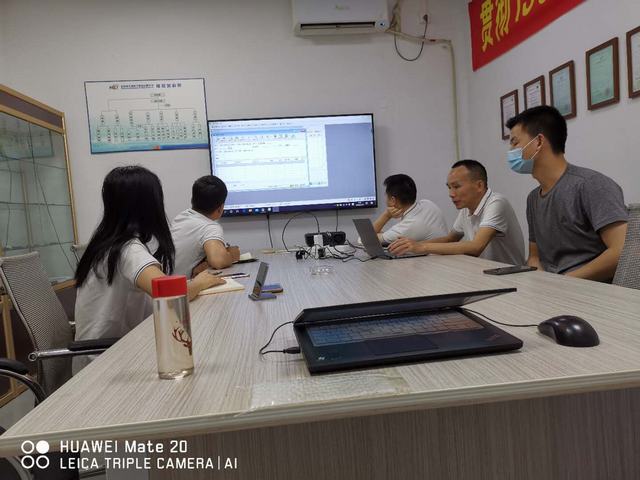 華創電子２.jpg